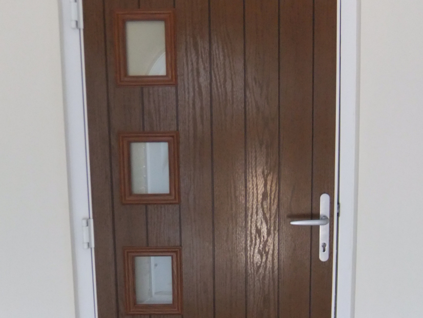 5 lever, wood effect UPVC contemporary door 
